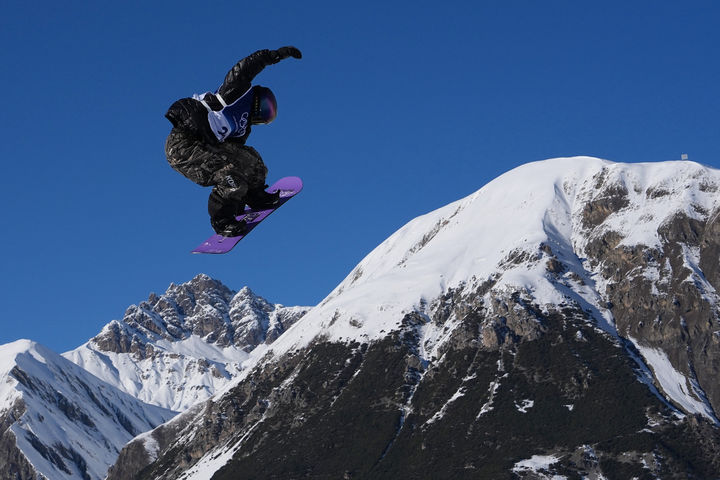 yoo seung eun snowboard